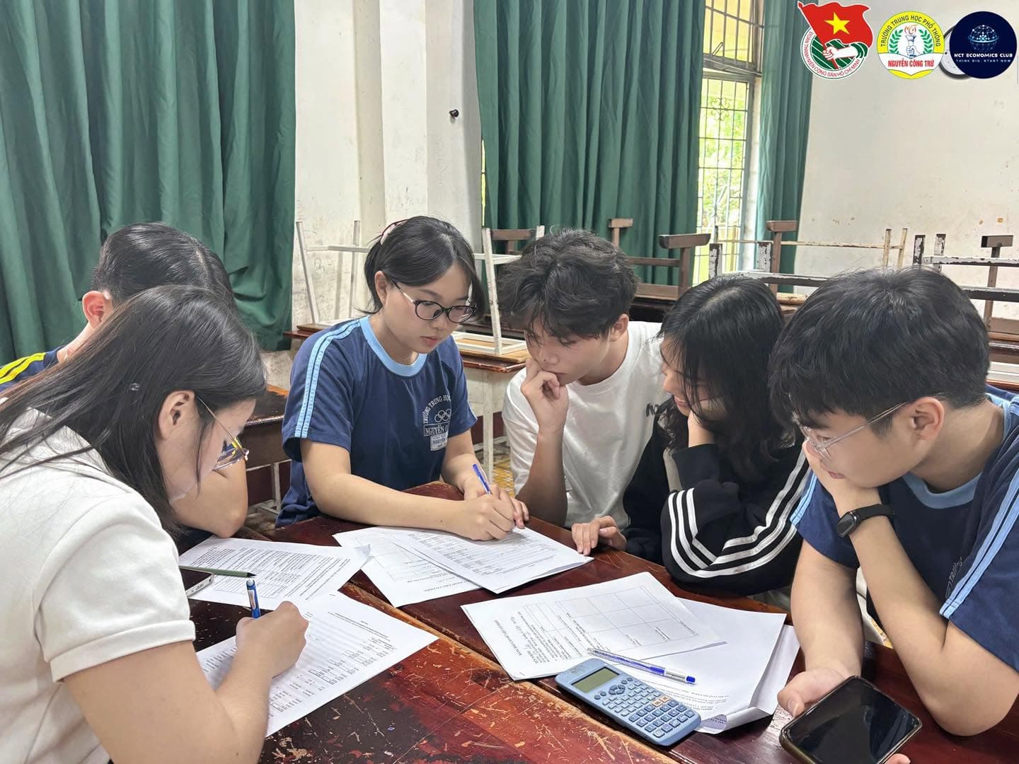 NCT Economics Club Sinh hoạt